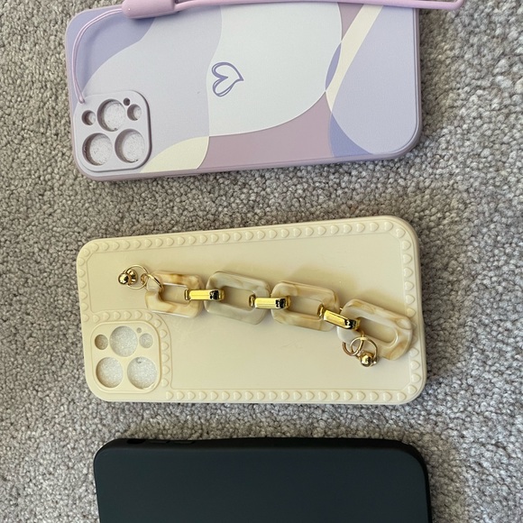 Iphone 12/13 pro max cases - Picture 9 of 9